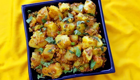 Chatpate Dhania Aloo Coriander Potatoes