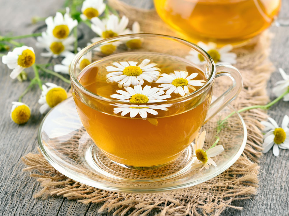 Chamomile-Tea-Edible-Flowers
